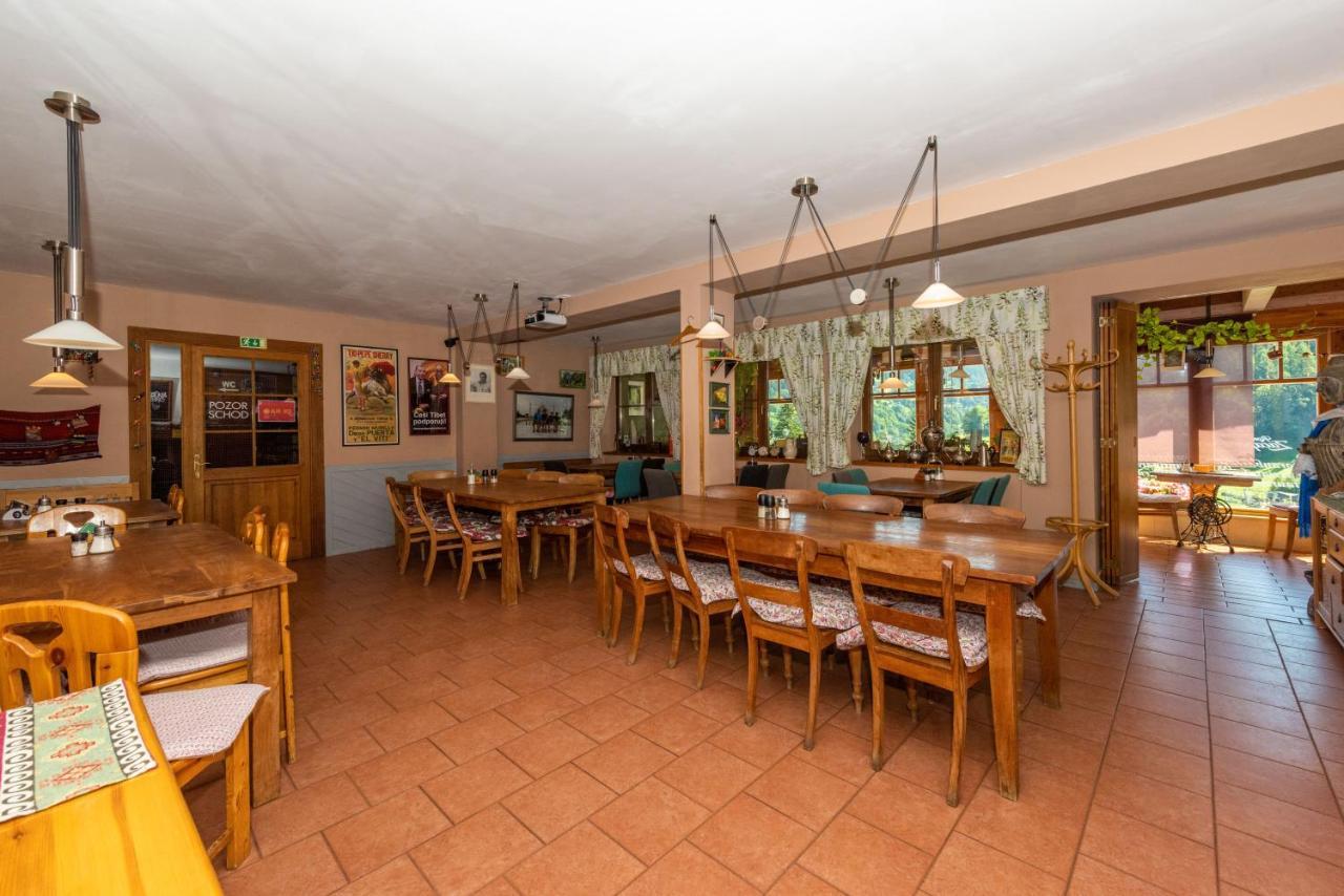 Hotel Modrin Pec pod Sněžkou Zewnętrze zdjęcie